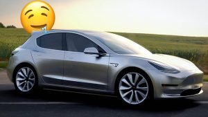 Tesla'dan İki Yeni Model Geliyor: 'Uzaya Gönderilen Araba' Roadster, Yine Ertelendi
